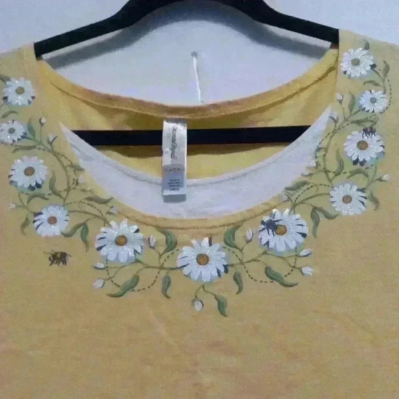 decorated original Tops - Womens L tunic Grandmacore cottagecore outdoor 3/4 sleeve flowers bees graphic t